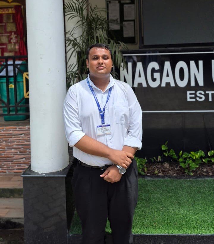 মুছাব্বীৰ জাকাৰিয়া